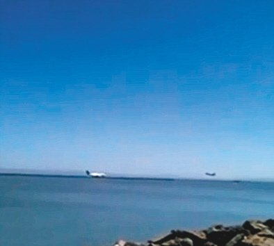 韩亚失事客机黑匣子初步数据指向驾驶员操作失误