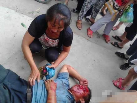 协管员收占道费未果围殴小贩 3队员被停岗停薪